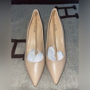 Michael Kors Tan Heels Sz 8 NEW